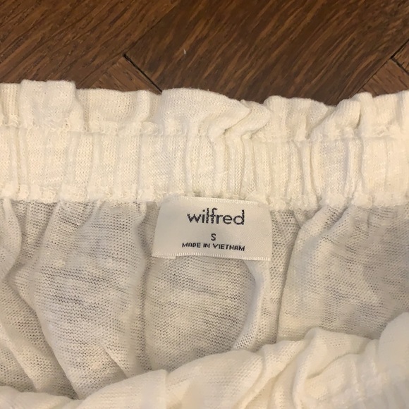 Aritzia Wilfred off the shoulder top - Picture 2 of 2